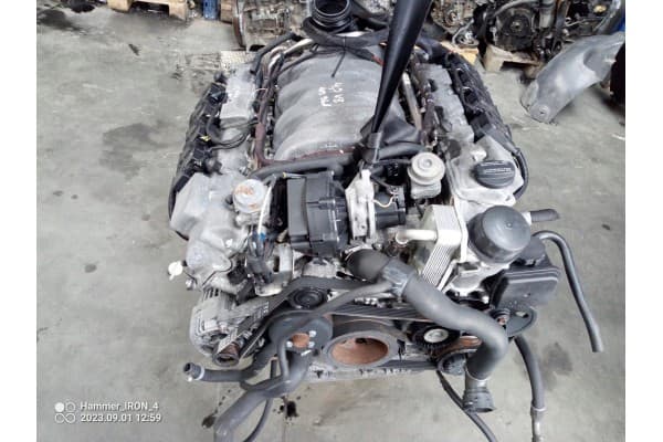 Motor W220 4.3 V8 113941 usado