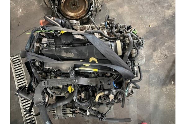Motor Renault Master 2.3 DCI Trasero M9TH698 usado 2