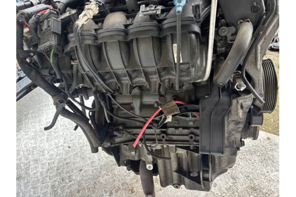 Motor AR37203 Alfa Romeo 147 1.6 usado 5