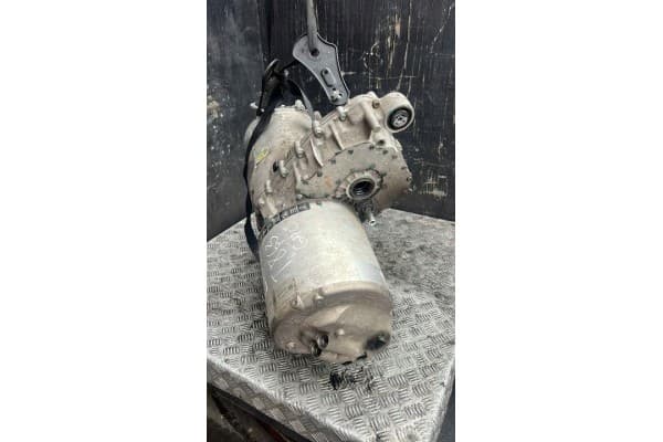 Motor completo Tesla Model S 2014 100263300H usado 3