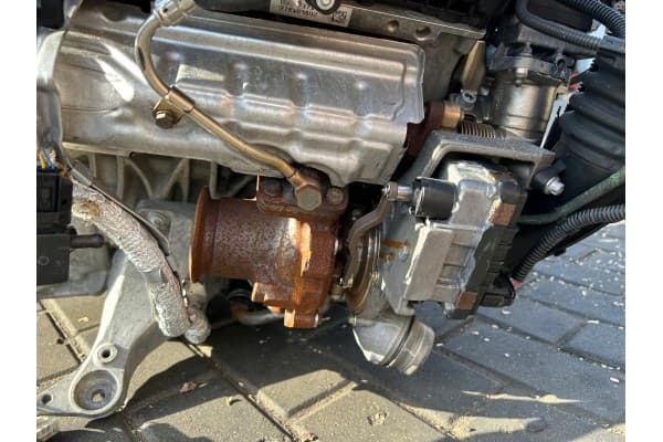 Motor Completo BMW X1 E84 2.0 D N47D20C usado 10