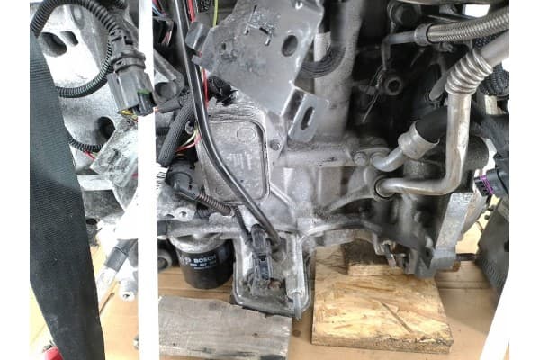 Motor Peugeot 208 HN05 10XVAW 1.2 Thp PureTech usado 10