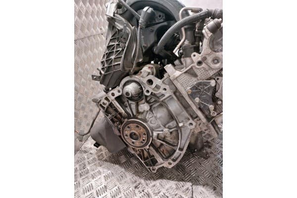 Motor Bare Post BMW E87 120i N46B20BY usado 3