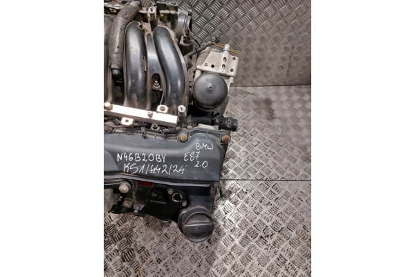 Motor Bare Post BMW E87 120i N46B20BY usado 8
