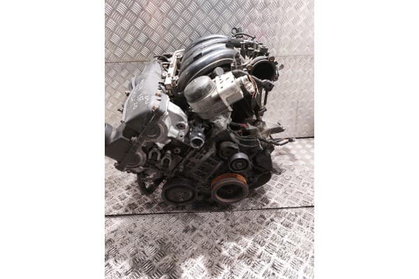 Motor Bare Post BMW E87 120i N46B20BY usado 11