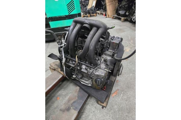 Motor Mercedes 2.2 W203 con bomba de inyección usado 2