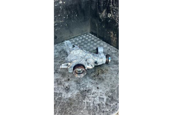 Diferencial trasero Audi Q5 Gub 2025 0B050043S usado 4