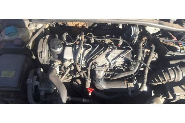 Motores completos Volvo V70 2003 05244T usado 2