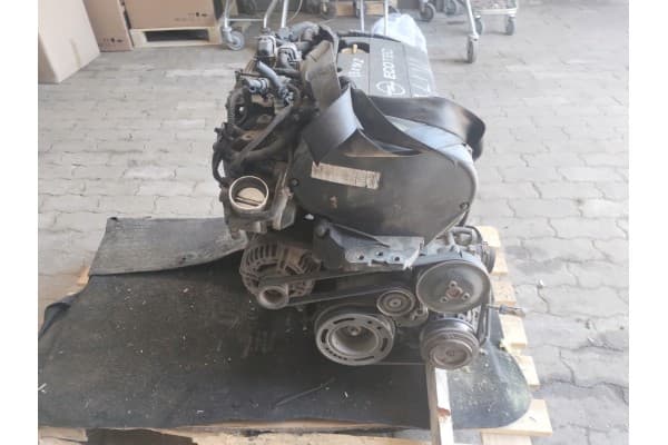 Motor Completo Opel Astra 1.6 Zafira II Z16XE1 usado 3