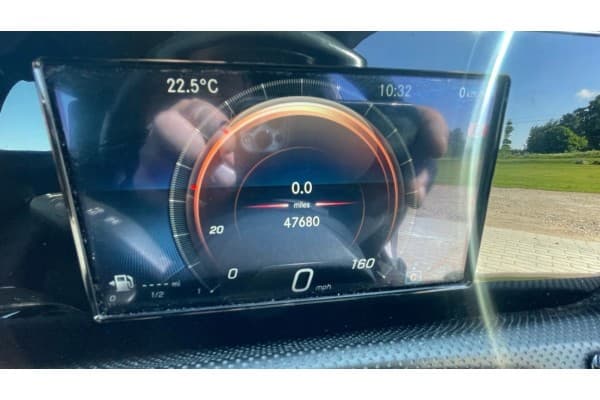 Motor Mercedes-Benz A W177 2019 usado 8