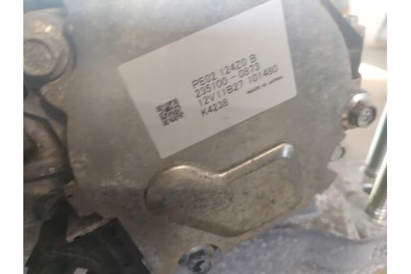 Motor Mazda 3 BP IV Usa Sedán 2.5 4x2 Gasolina usado 4
