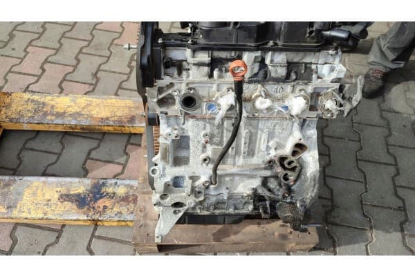 Motor Peugeot 308 II T9 1.6eHdi BH01 10JBGY usado 5