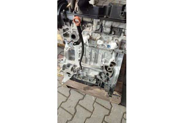 Motor Peugeot 308 II T9 1.6eHdi BH01 10JBGY usado 7