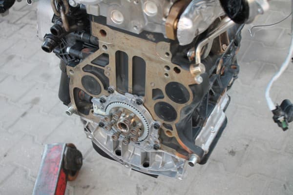Motor Completo VW Skoda 2.0 TDI Dts 10,000 km usado 9