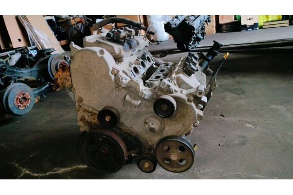 Motor 3.5 V6 Chrysler Pacifica 2006 04792660AB usado 4