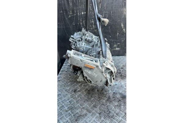 Motor completo Polestar 4 2025 TZ220XSA01 usado 2
