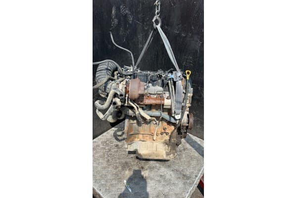 Motor completo Kia Sportage 2012 D4HA usado 4