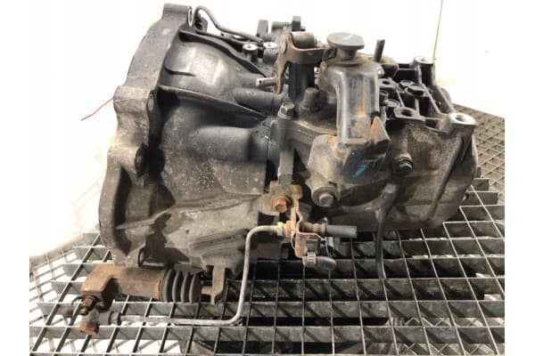 Caja de Cambios Hyundai i30 WDJ6 1.4 90HP usado 2