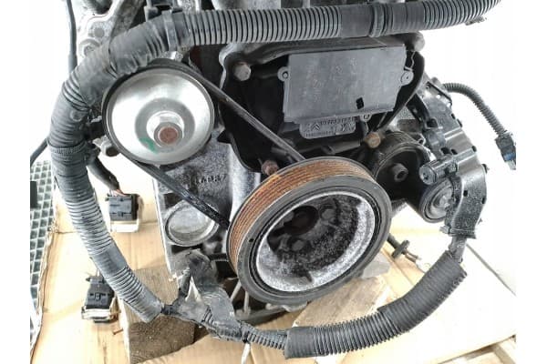 Motor Peugeot 208 HM01 10B217 1.2 Vti usado 7