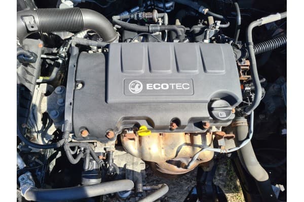 Motor 1.2 16V A12XER B12XER para Opel Corsa E usado