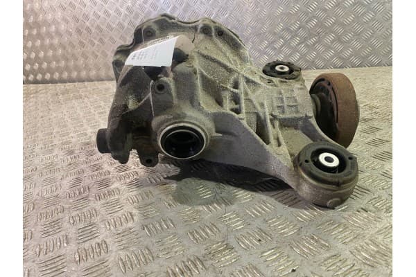 Diferencial Trasero Jaguar XE GX734A213JA usado 4