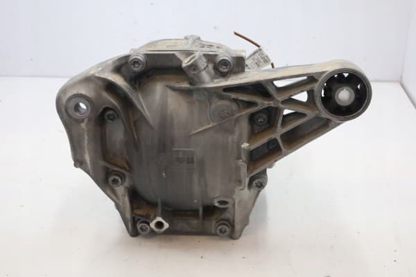 Puente diferencial trasero BMW XM G09 8686222 usado 3