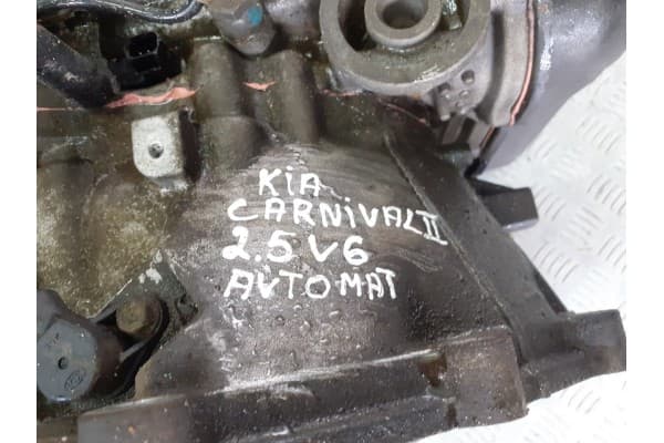 Caja de Cambios Kia Carnival II 2.5 V6 F4A51 usado 5
