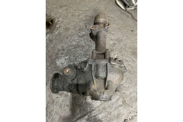 Diferencial delantero Toyota Land Cruiser (J120) usado 2