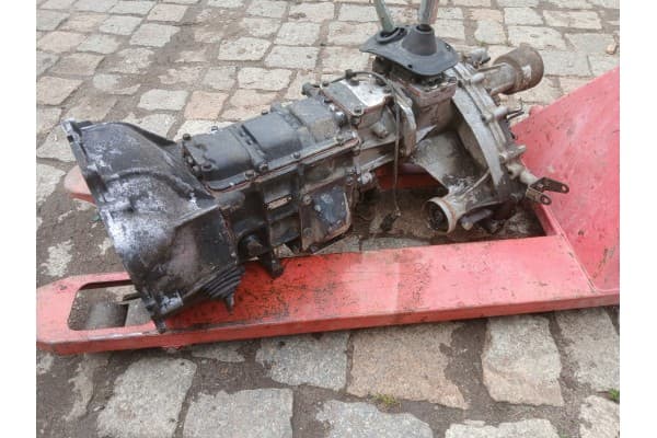 Caja de Cambios Manual Hyundai Galloper 2,5 TDI usado 3