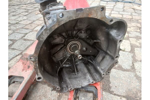 Caja de Cambios Manual Hyundai Galloper 2,5 TDI usado 5