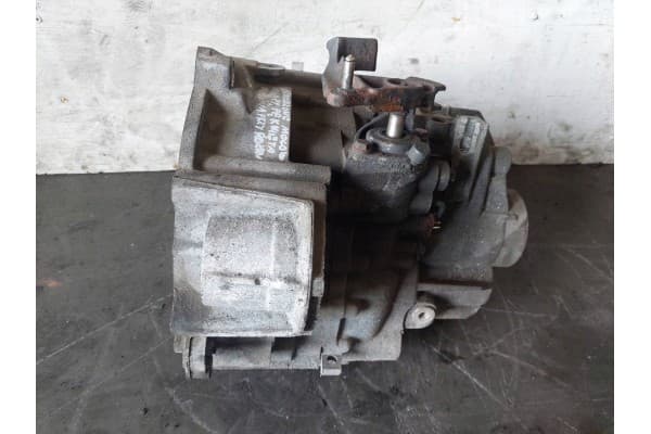 Caja de Cambios Lpr 4X4 2.0 TDI Audi A3 8P usado 2