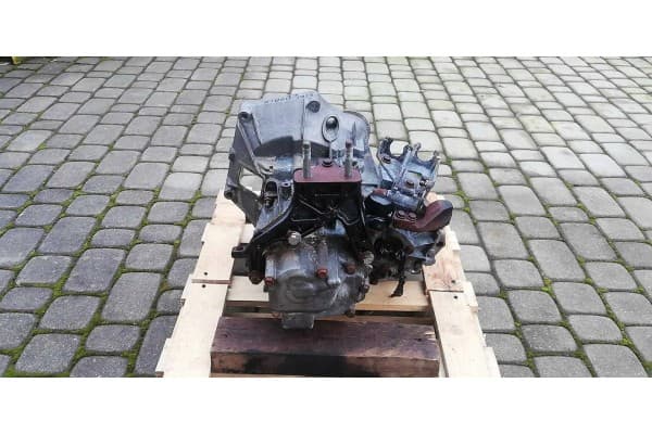 Caja de Cambios Fiat Doblo II Lift 1.3 M-Jet usado 6