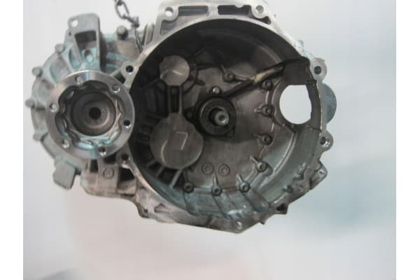 Transmisión VW T-Roc 2GA 2.0 TDI Vcq usado 3