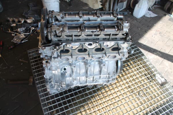 Poste Motor Desnudo Mercedes 10TYS KM 654 920 usado
