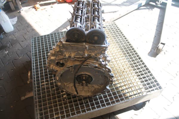 Poste Motor Desnudo Mercedes 10TYS KM 654 920 usado 2