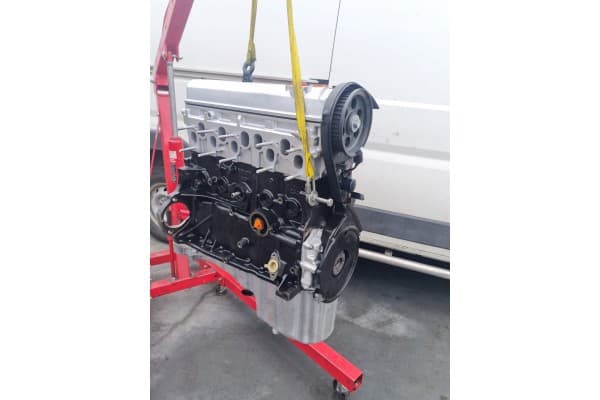 Motor Volkswagen VW Crafter 2.5 TDI Bjk reacondicionado 3