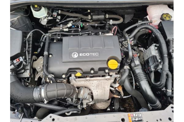 Motor 1.4 Turbo A14NET 140CV para Opel Zafira C usado