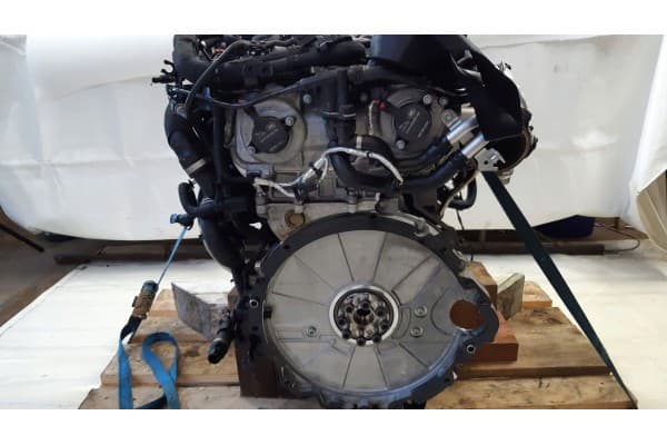 Motor 2.0 Si4 para Range Rover Vogue L405 usado 9