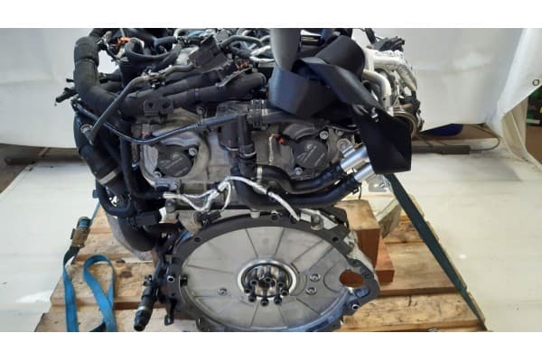 Motor 2.0 Si4 para Range Rover Vogue L405 usado 10