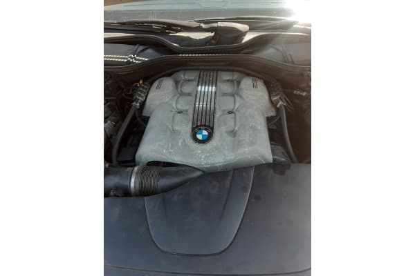 Motor BMW E65 E66 3.6 V8 2003 Dañado usado