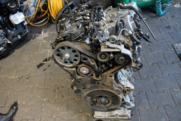 Motor Completo Turbo Dez 35,000 km usado 9