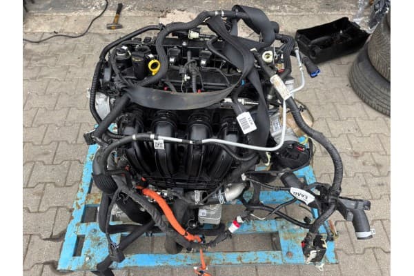 Motor completo Ford Kuga MK3 2.5 Bgde híbrido usado 3