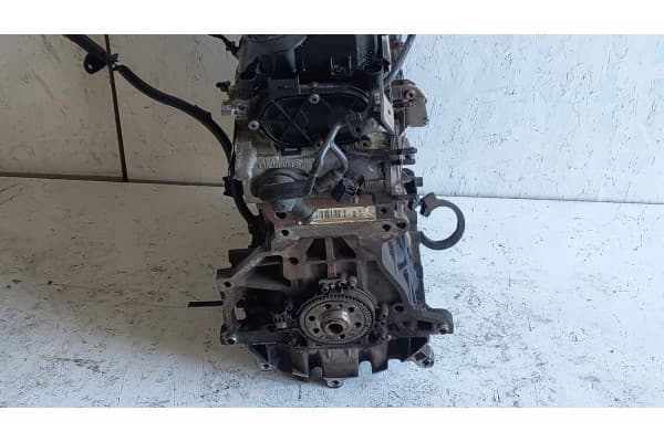 Motor VW Audi Skoda 1.6 TDI Clh sin accesorios usado 2