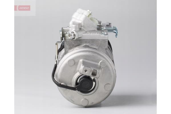 Compresor de aire acondicionado Denso DCP50087 usado 2