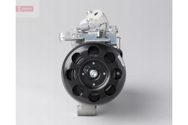 Compresor de aire acondicionado Denso DCP50087 usado 4