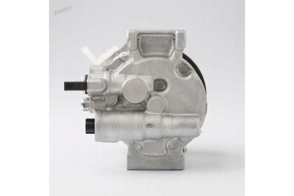 Compresor de aire acondicionado Denso DCP50310 usado 3