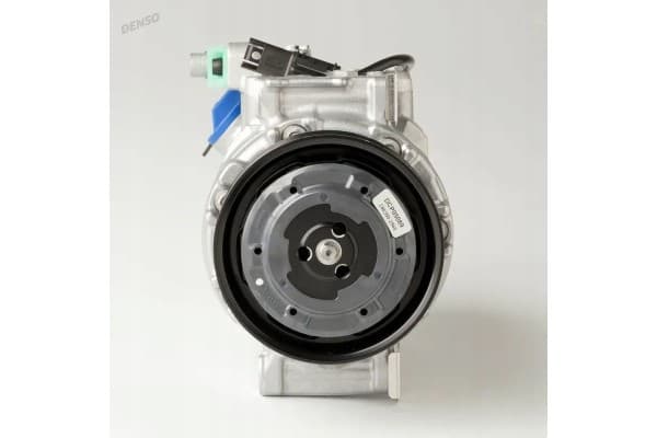 Compresor de aire acondicionado Denso DCP05089 usado 4