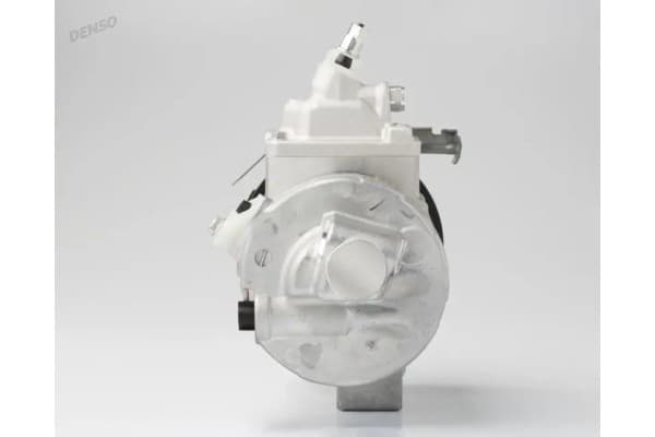 Compresor de aire acondicionado Denso DCP51003 usado 3