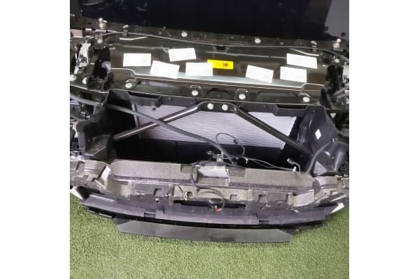 Frontal Completo BMW G60 G61 Negro Zafiro 475 usado 5