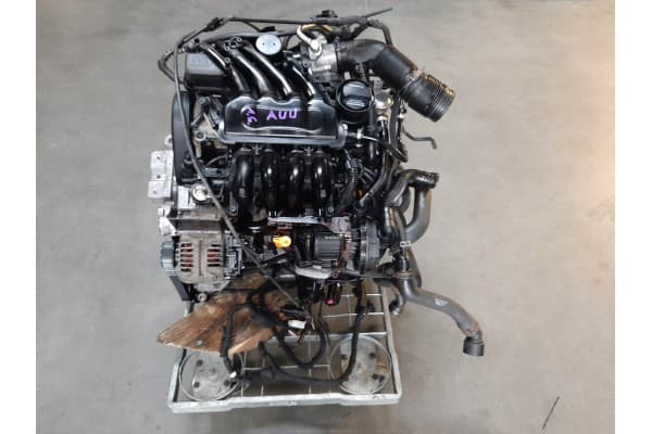 Motor Completo Audi A3 8L 1.6 8V Gasolina Avu usado 2